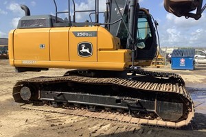2023 John Deere 250G LC  Excavator