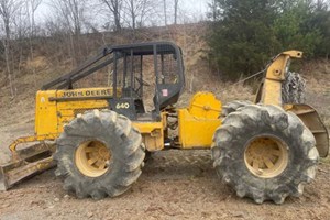 1980 John Deere 640  Skidder