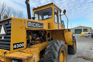 Michigan 4300  Wheel Loader
