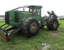 2022 John Deere 748LII