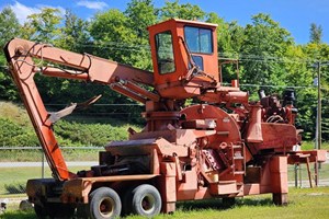 1995 Morbark 27-RXL  Wood Chipper - Mobile