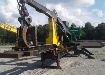 2006 John Deere 335C Log Loader