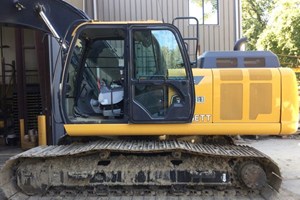 2022 John Deere 210G LC  Excavator