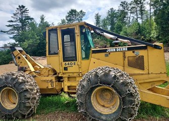 1993 John Deere 640E Skidder