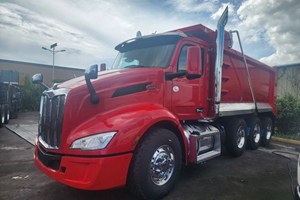 2022 Peterbilt 579  Truck-Dump