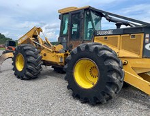 2002 John Deere 748GIII