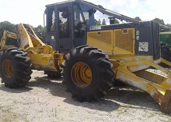 2004 John Deere 640GIII Skidder