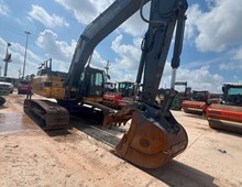 2023 John Deere 250 P