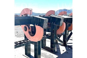 Unknown Log Classifying/Sorting/Merchandizing Sy  Conveyor