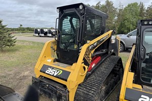 2019 ASV RT75  Skidsteer
