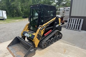 2017 ASV Rt 30  Skidsteer