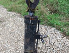 Timbco Leveling cylinders