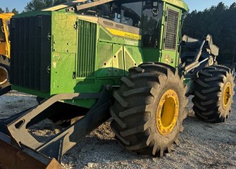 2020 John Deere Skidder