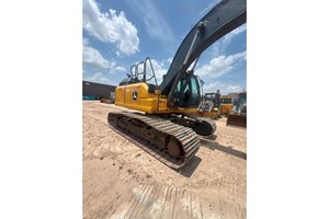 2022 John Deere 210G LC  Excavator