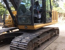 2024 John Deere 210 P