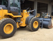 2024 John Deere 544 P