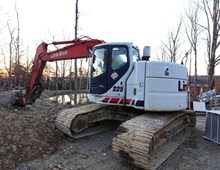 2005 Link-Belt 225