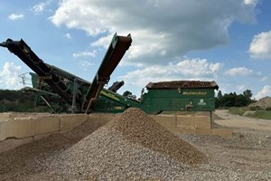 2018 McCloskey S130  Screening System
