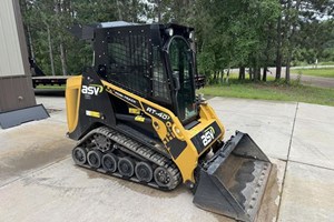 2022 ASV RT 40  Skidsteer