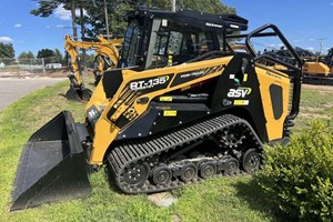 2024 ASV RT135F  Skidsteer