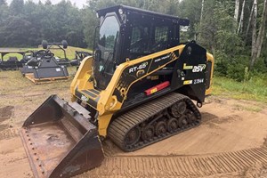 2018 ASV RT65  Skidsteer