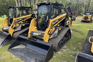 2024 ASV RT135F  Skidsteer