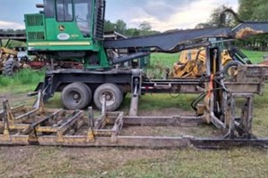2017 John Deere 337E  Log Loader