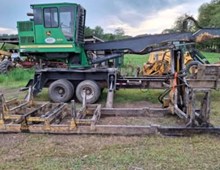 2017 John Deere 337E