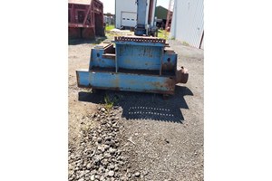 Montgomery Industries 34PM  Hogs and Wood Grinders