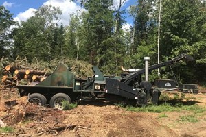 2005 Woodsman 440  Wood Chipper - Mobile