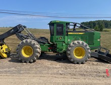 2017 John Deere 648L