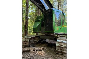 2023 John Deere 853MH  Harvesters and Processors