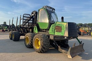 John Deere 1210E  Forwarder