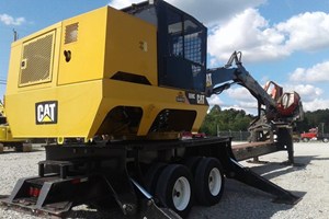 2015 Caterpillar 559C  Log Loader