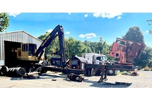 Tigercat 240B  Log Loader
