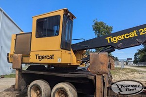 2016 Tigercat 250D  Log Loader