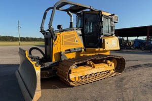 2023 John Deere 700L  Dozer