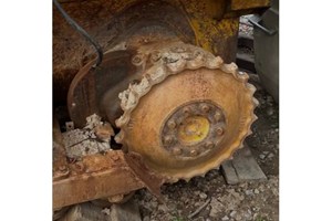 John Deere 450H finals  Part and Part Machine