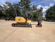 2022 John Deere 135G
