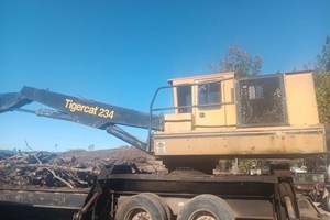Tigercat 234  Log Loader