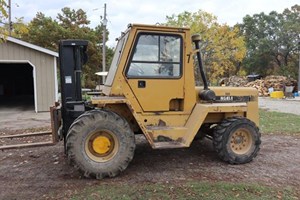 Caterpillar R80  Forklift