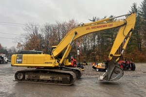 2005 Komatsu PC300LC-7L  Excavator