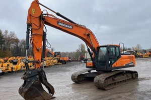2022 Doosan DX255LC-5  Excavator
