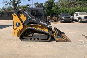 2023 John Deere 317G Skidsteer
