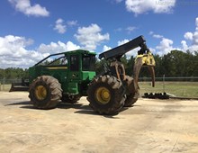 2019 John Deere 748LB