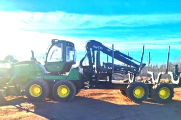 2019 John Deere 1210G