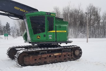 2021 John Deere 853MH
