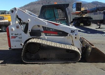 2021 Bobcat T740 Skidsteer