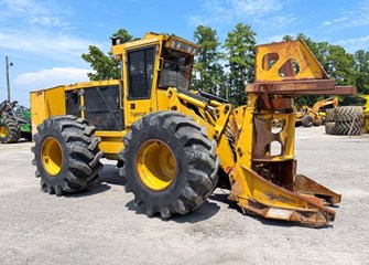 2016 Tigercat 720G Logging Attachment