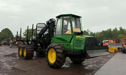 2014 John Deere 1010E Forwarder